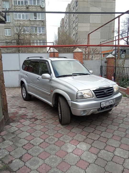 Suzuki Grand Vitara 2,7 
2002