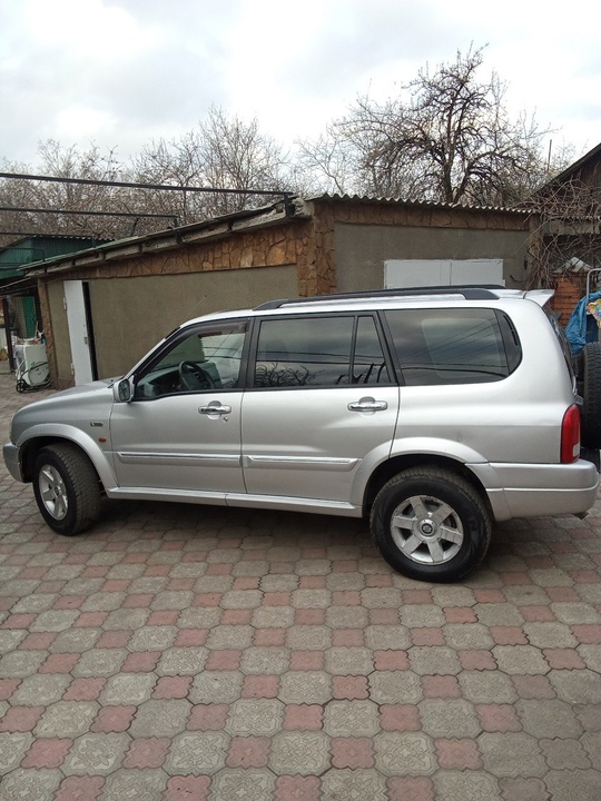 Suzuki Grand Vitara 2,7 
2002 (1)