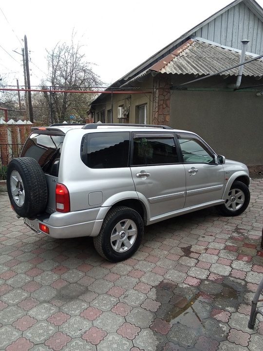 Suzuki Grand Vitara 2,7 
2002 (2)