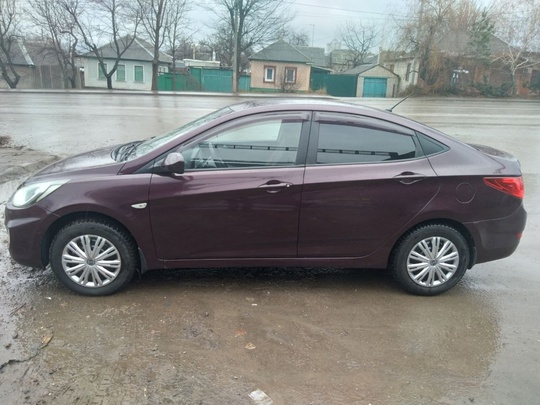 Хендай Солярис 2011г.,на автомате. Автомобиль (2)