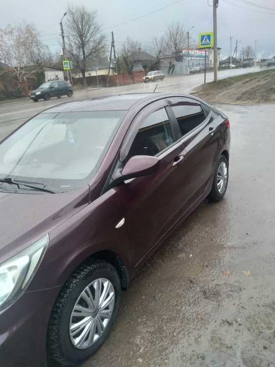 Хендай Солярис 2011г.,на автомате. Автомобиль (3)
