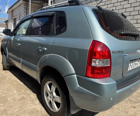 В ПРОДАЖЕ HYUNDAI TUCSON 2006 (3)