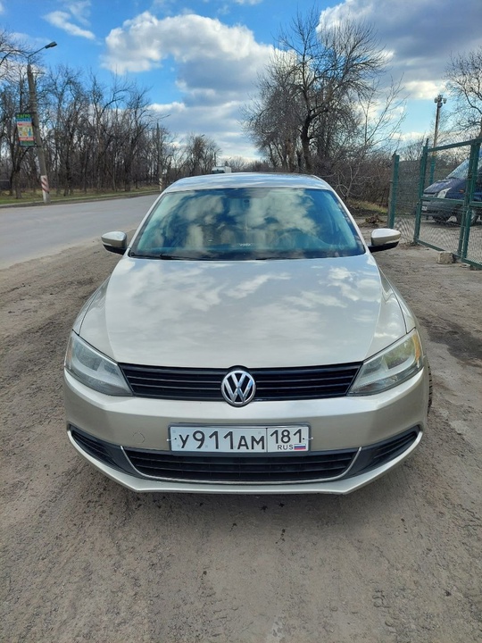 Volkswagen Jetta 2014 год, 1,8 (2)