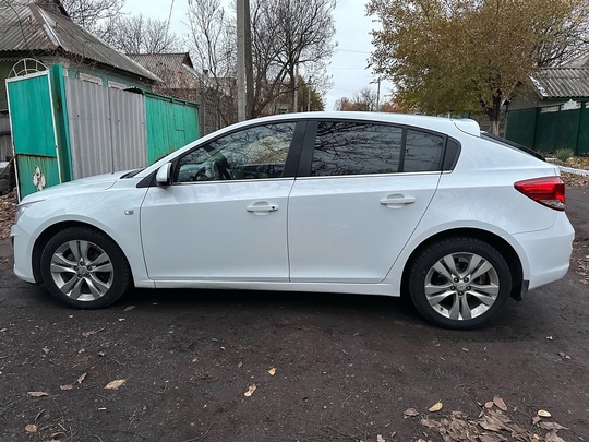 Продам автомобиль Chevrolet Cruze (Шевроле (3)