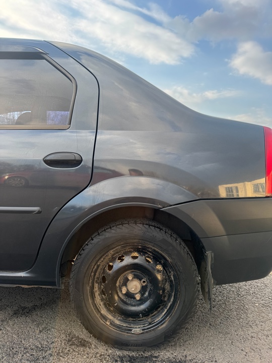 Продам Рено Логан 1.6 2006 (2)