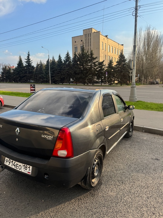 Продам Рено Логан 1.6 2006 (4)