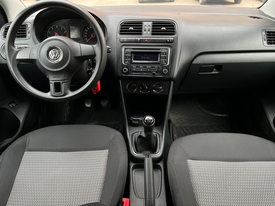 Продам Volkswagen Polo декабрь 2014 (9)