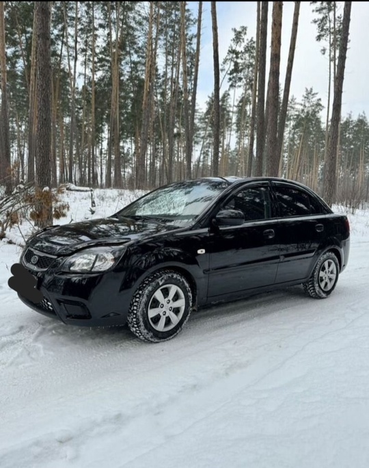 Kia Rio 2010 год.
бензин,170 тыс.км.