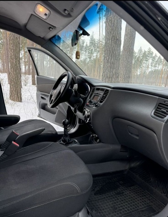 Kia Rio 2010 год.
бензин,170 тыс.км. (8)