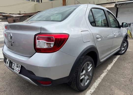 В ПРОДАЖЕ RENAULT LOGAN STEPWAY (3)