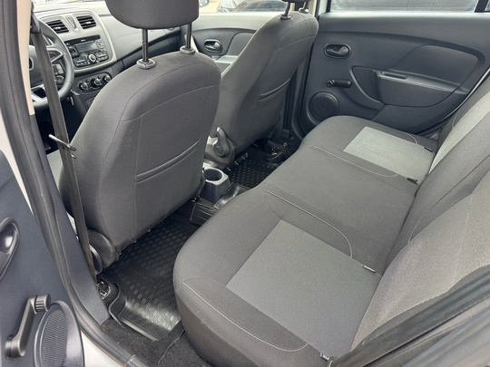 В ПРОДАЖЕ RENAULT LOGAN STEPWAY (6)