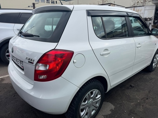 В ПРОДАЖЕ SKODA FABIA 2011 (3)