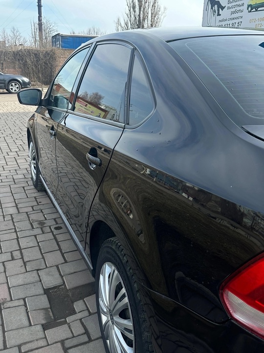Продам личный автомобиль Volkswagen Polo (2)