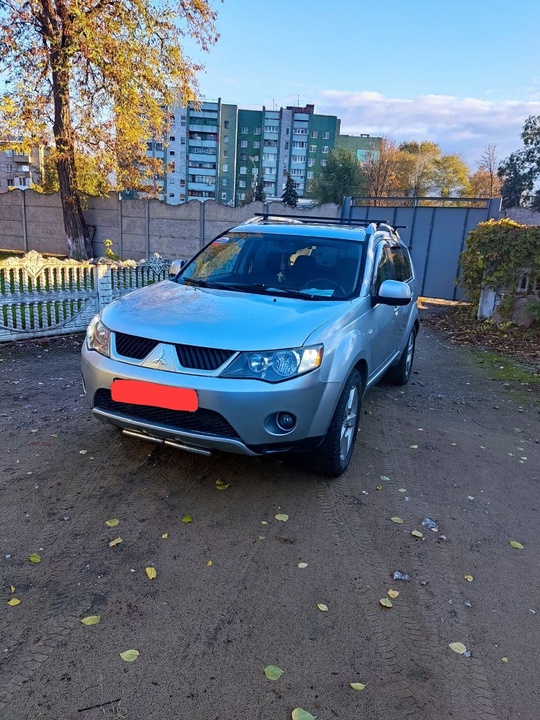 Модель: Outlander XL II
Производитель: Mitsubishi
Модель