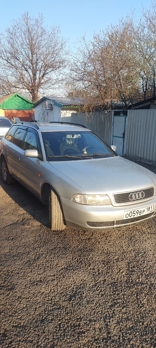 Продам ! AUDI A4 универсал (3)