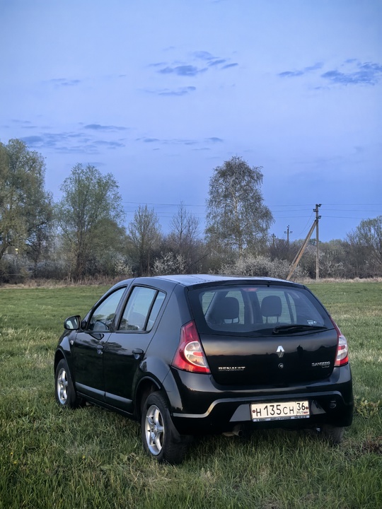 Renault Sandero 2011
В родне! Без (2)
