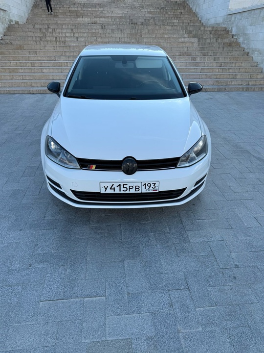 Продам гольф 7
2013 год 
1 (3)