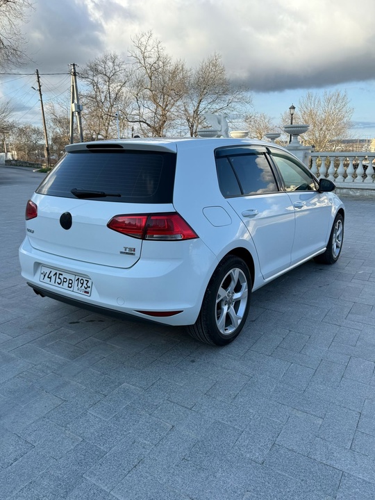 Продам гольф 7
2013 год 
1 (5)