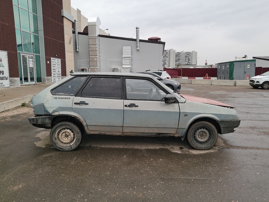 Продам Ваз 2109
Внешность не очень, (3)