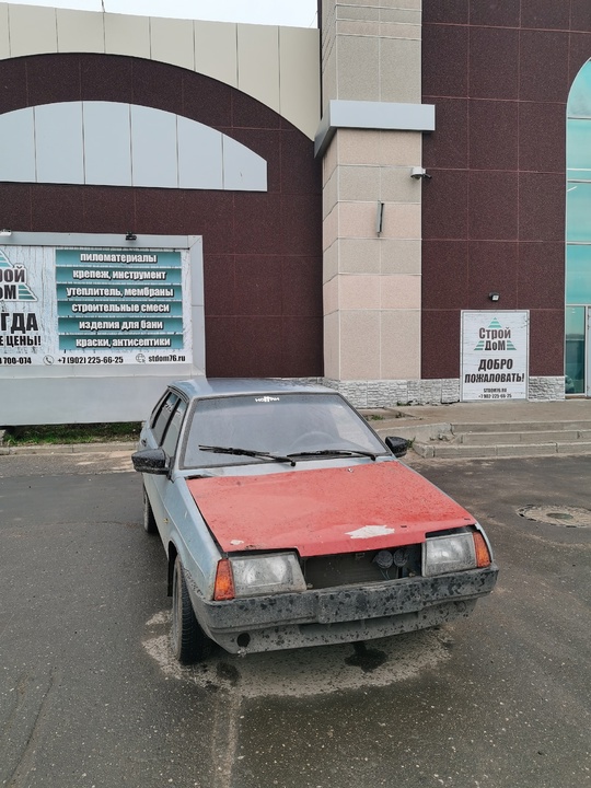 Продам Ваз 2109
Внешность не очень, (4)