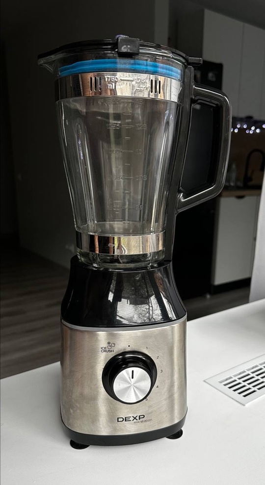 Блендер DEXP GL-1300; 

Продаю блендер