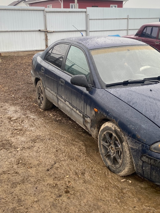 Продам Мицубиси каризма 2001 год (2)
