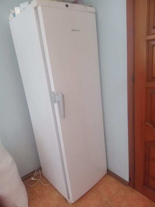 Продам морозильную камеру в идеальном