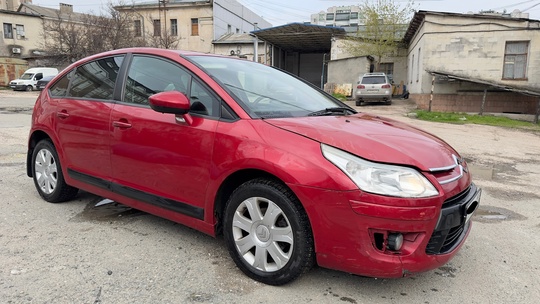 CiTROEN C 4 год 2010 (1)
