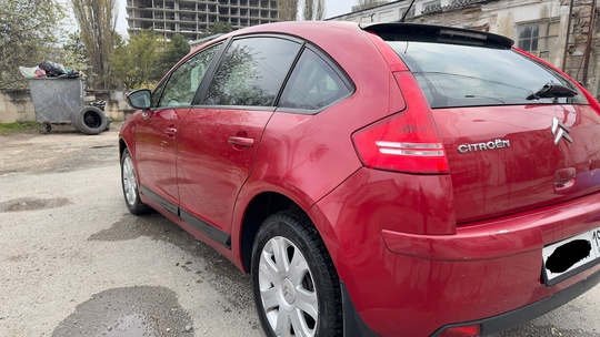 CiTROEN C 4 год 2010 (4)