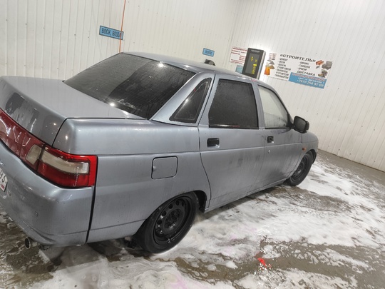 Продам ВАЗ 2110 8 клоп (3)