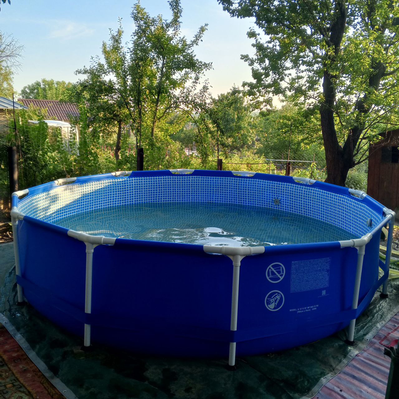 Продам бассейн луганск 15 тысяч (2)