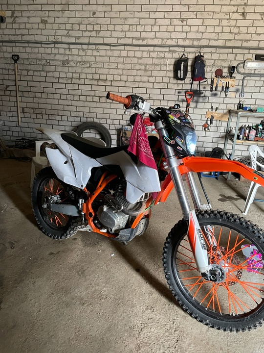 Продам/обменяю 
(Xmotos 300 состояние нового, (1)