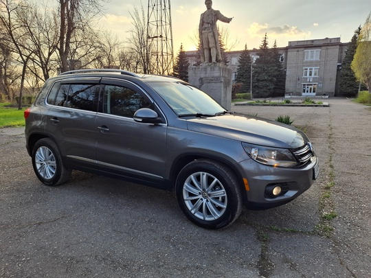 Продам тигуан/tiguan 2.0tsi бензин,полный привод,АКПП (1)