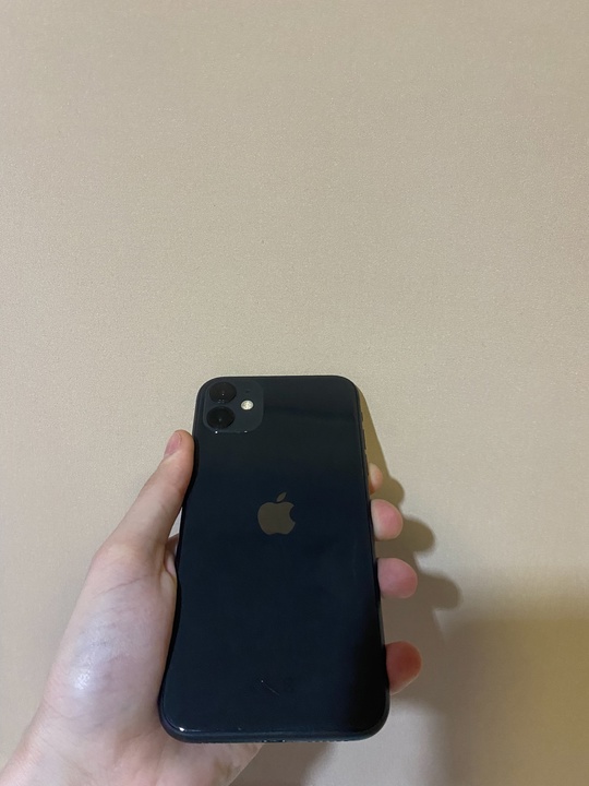 Продам iPhone 11/128gb 
Телефон в (2)