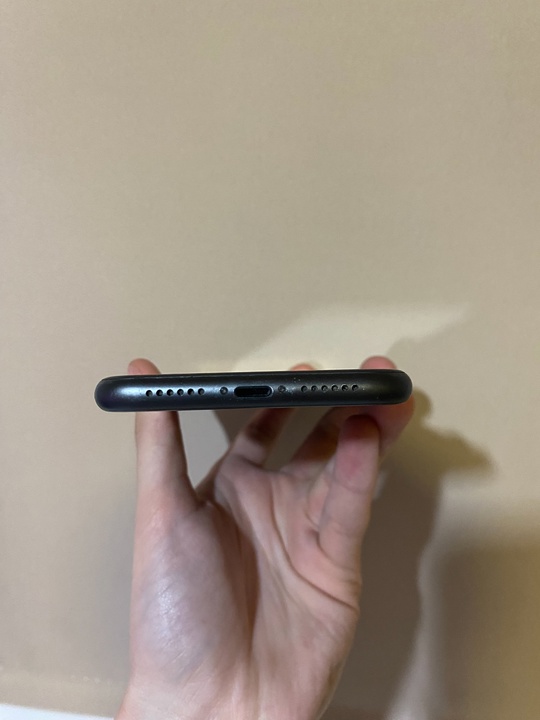 Продам iPhone 11/128gb 
Телефон в (4)