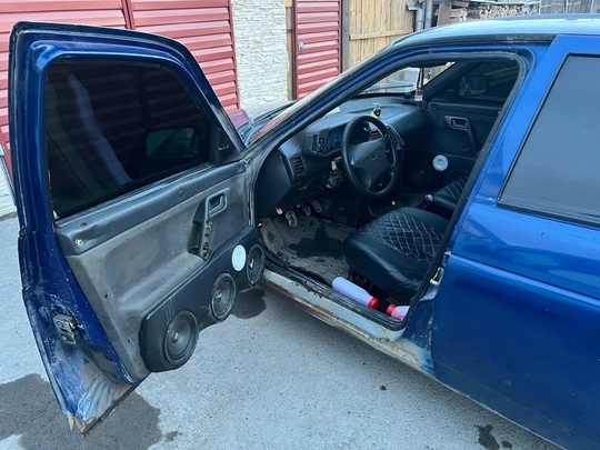 Продам
ВАЗ 2110 2002год
Полный ход, чистая (2)