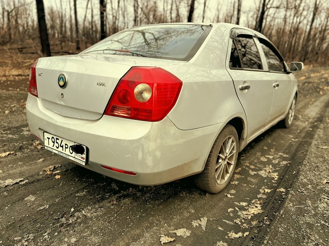 Продам Geely MK 2009 год (6)