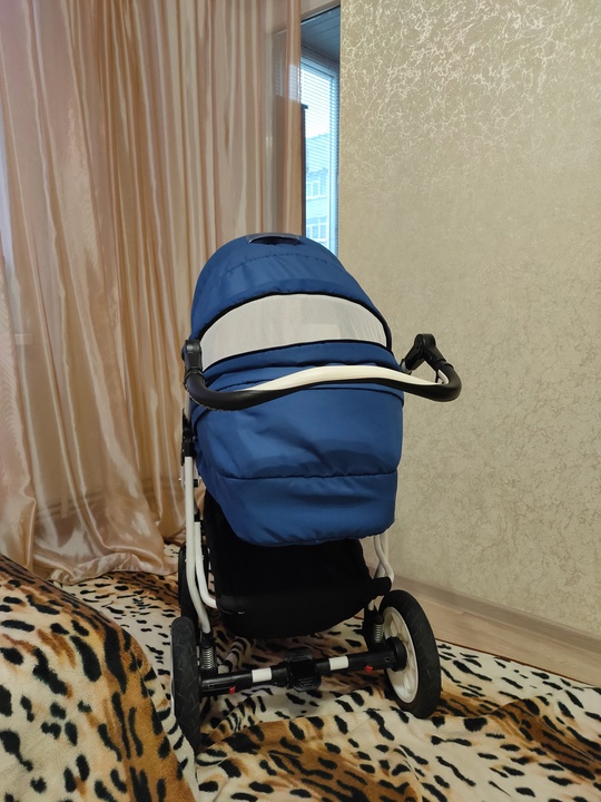 Продам Шикарную коляску Retrus Future (7)