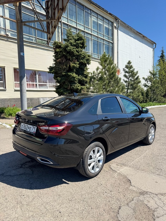 В Продаже LADA Vesta 
2024 (5)