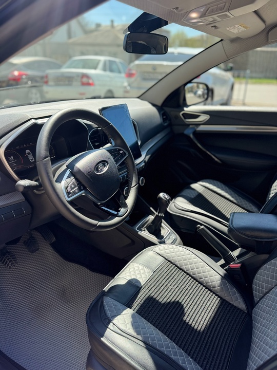 В Продаже LADA Vesta 
2024 (6)