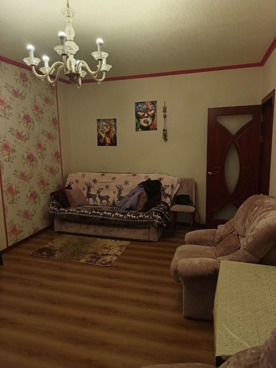 Сдается 2 - х комнатная (6)