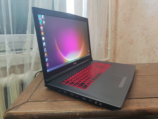 Продам достойный, игровой ноутбук MSi (1)