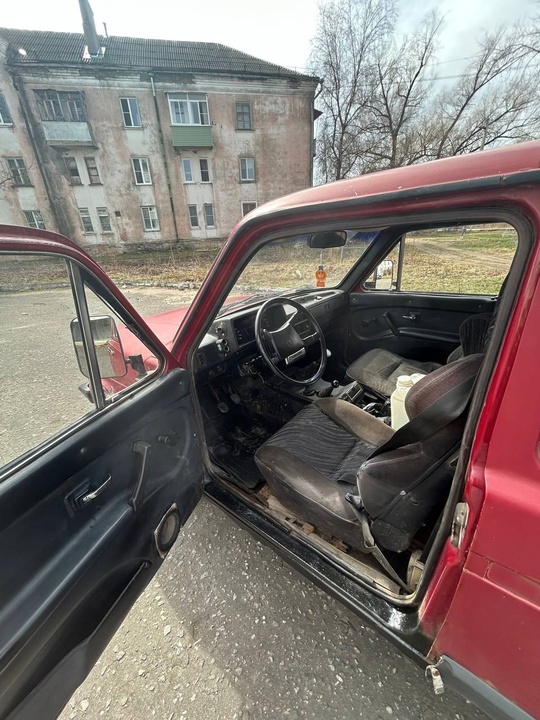 Продам ниву 5-дверку. Обслуженная машинка,больших (5)