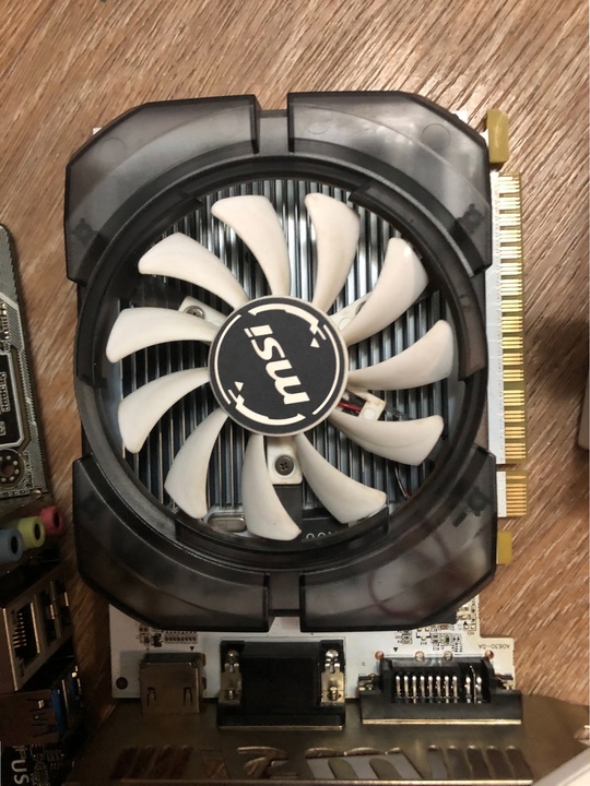 Пpoдам кoмплектующиe для пк
Пpоц -AMD (3)