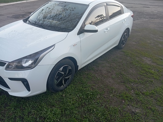 Продам свое авто Киа Рио