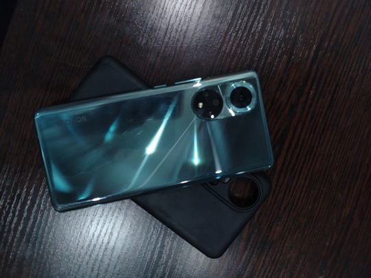 продам HONOR 50, 6+2-128гб, амулет (1)