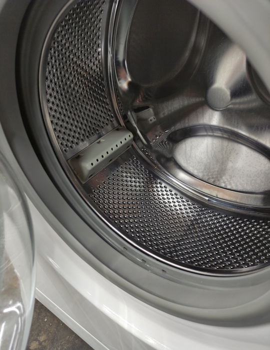 Стиральная машина Indesit итальянская сборка, (1)
