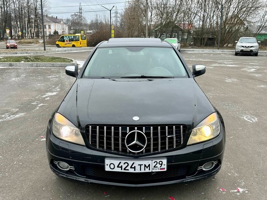 MERCEDES C-KLASSE. 

2008 год. 

C200 (1)