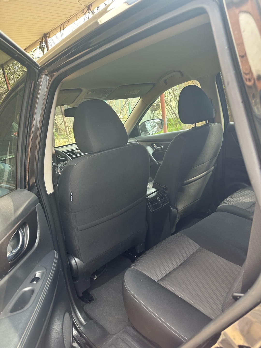 Nissan X-Trail 
Год выпуска-2020 
Двигатель-2.5 (8)