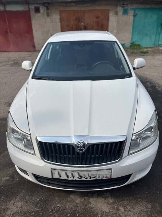 Продам Skoda Octavia 1.6 MТ